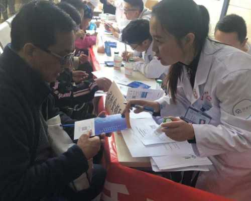 生化了，来姨妈真的好痛