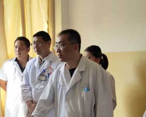 冷冻胚胎的过程：胚胎冻融包括哪三个过程？